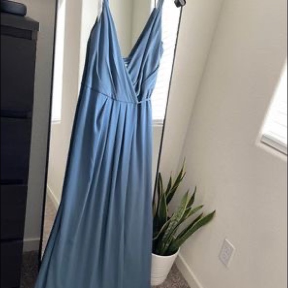 David’s Bridal Double Strap long Georgette Bridesmaid Wrap Dress - Picture 4 of 6